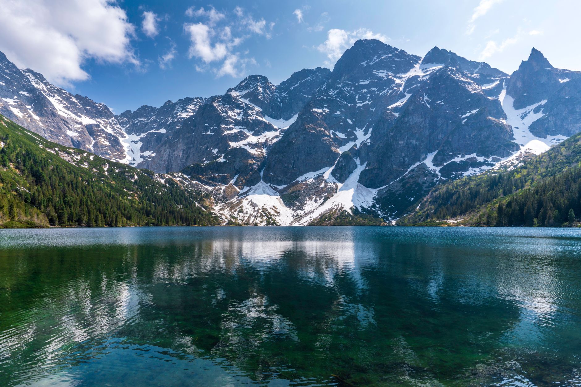 Trasa na Morskie Oko z dzieckiem: kiedy ruszyć i gdzie odpocząć